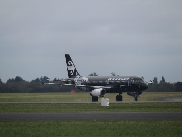 Airbus A320 (ZK-OAB)