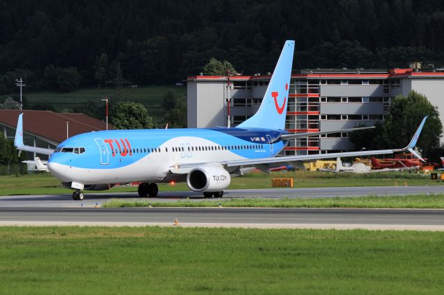 Boeing 737-800 (G-TAWV)