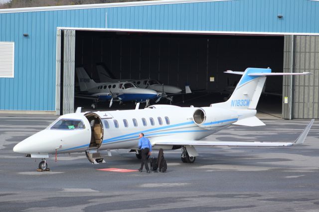 Learjet 45 (N183CM)