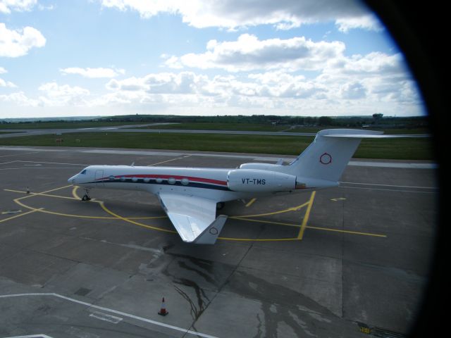 VT-TMS — - VT-TMS GULFSTREAM G500 AT CORK AIRPORT 03-04-2011