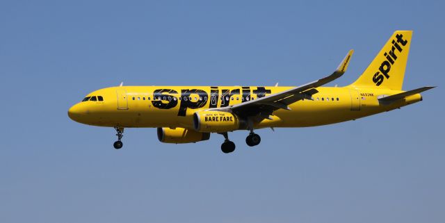 Airbus A320 (N693NK) - On final is this 2018  Spirit Airlines Airbus A320-232 in the Spring of 2021.