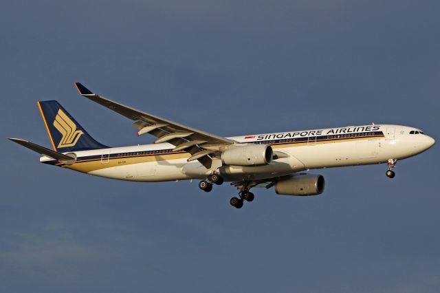 Airbus A330-300 (9V-SSI)
