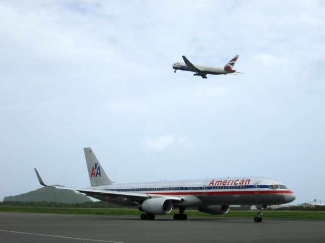 Boeing 757-200 (N658AA)