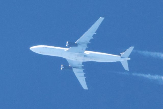Airbus A330-300 (C-GEGI) - C-GEGI Airbus A-330 343X Air Canada AC811 De Lisbon LIS vers Toronto YYZ Altitude 11754 Mètres Vitesse 735 Km/H Survolant la ville de Lavaltrie QC. le 28-06-2024 à 15:09.