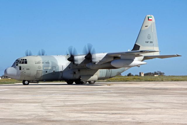 Lockheed C-130 Hercules —