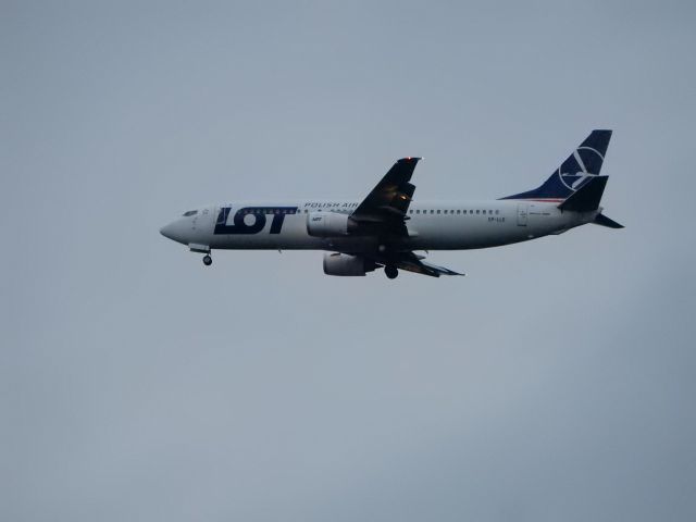 BOEING 737-400 (SP-LLE)