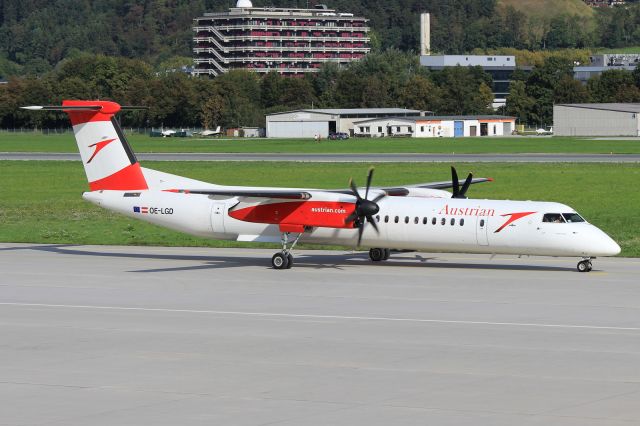 de Havilland Dash 8-400 (OE-LGD)