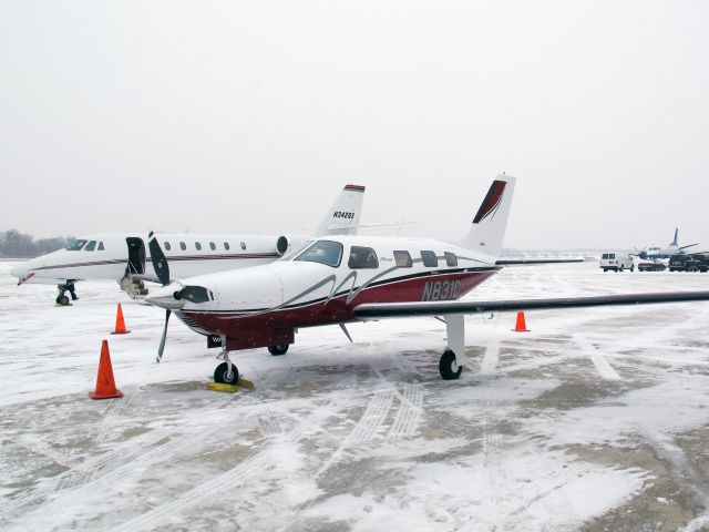 Piper Malibu Mirage (N831C)