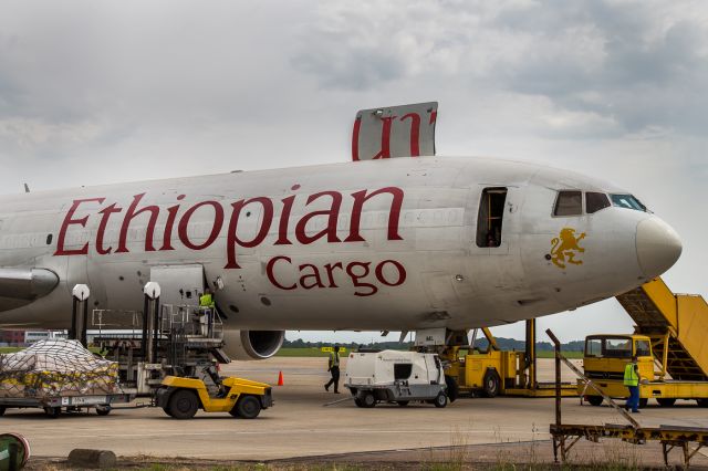 Boeing MD-11 (ET-AML)