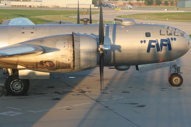 Boeing B-29 Superfortress (NX529B)