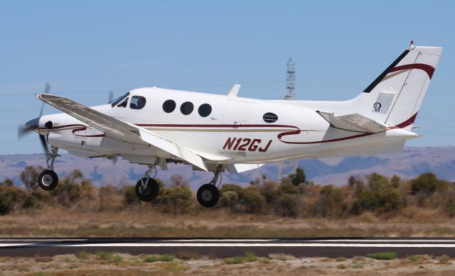 Beechcraft King Air 90 (N12GJ)