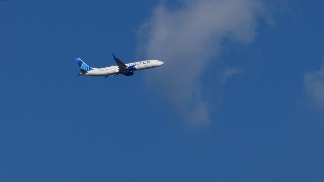 Boeing 737 MAX 9 (N37537)