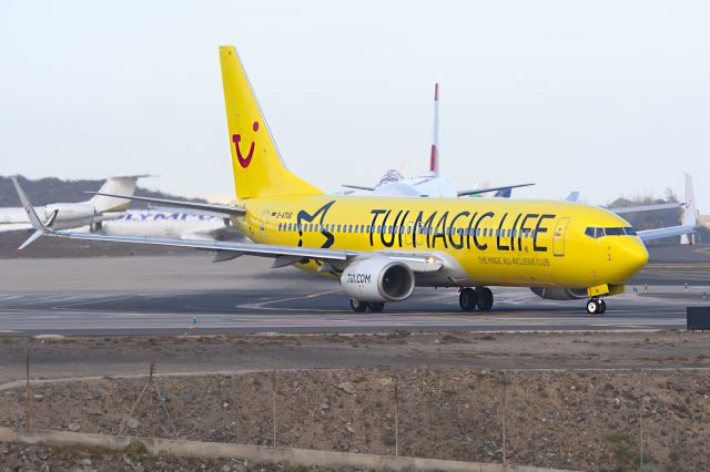 Boeing 737-800 (D-ATUG)