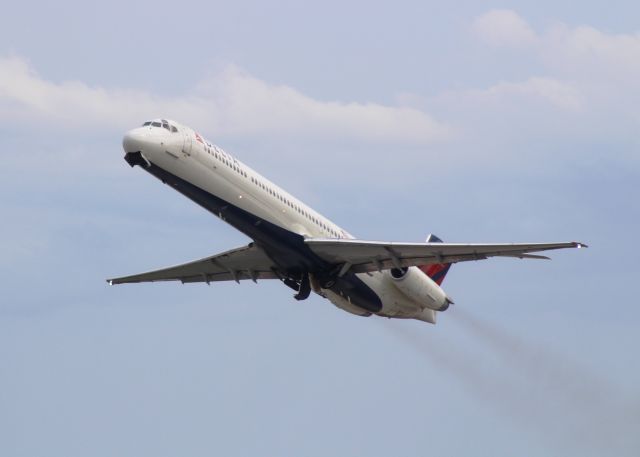 McDonnell Douglas MD-88 (N992DL)