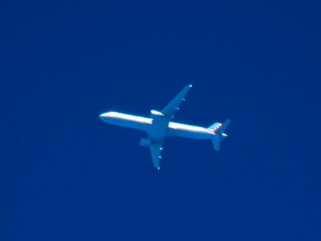 Airbus A321 (N162UW)
