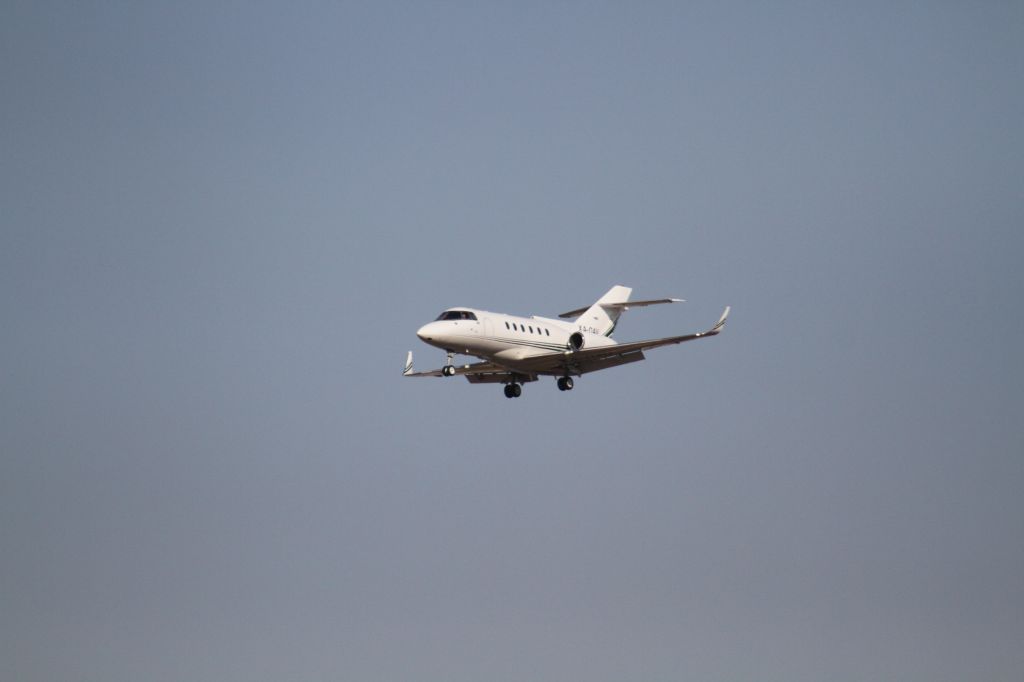 Hawker 800 (XA-AOV) - FINAL APPROACH 27 MMTJ