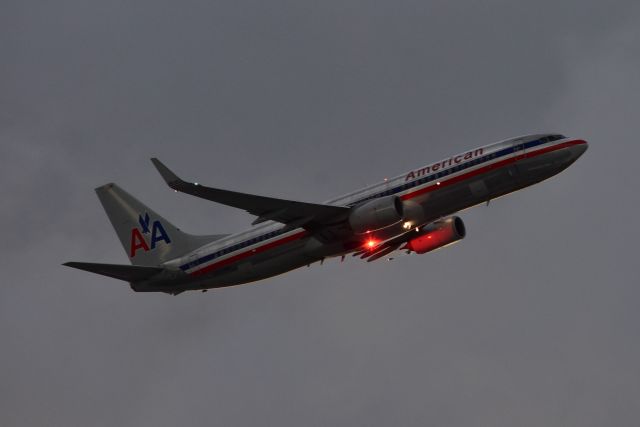 Boeing 737-800 (N907NN) - AMERICAN AIRLINES