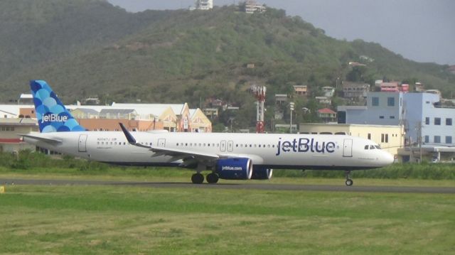 Airbus A321neo (N2047J)