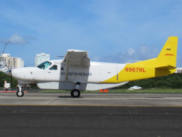 Cessna Caravan (N967HL)