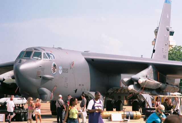 Boeing B-52 Stratofortress (60-0020) - Boeing B-52H, Ser. 60-0020, 20th BS, Barksdale AFB, showing at Barksdale AFB airshow in May 2005.