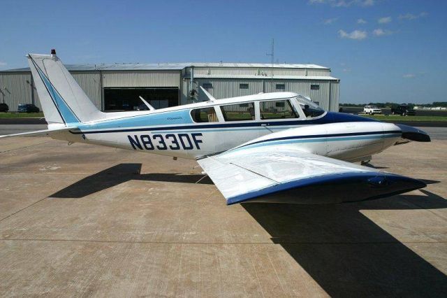 Piper PA-30 Twin Comanche (N833DF)