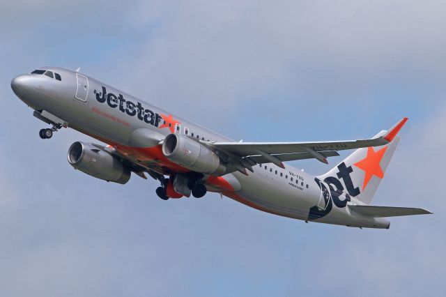 Airbus A320 (VH-YXU)