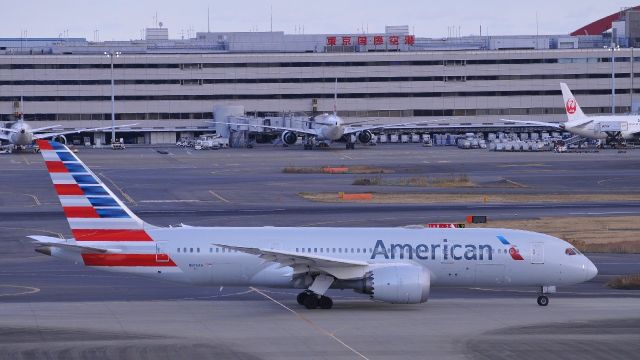 Boeing 787-8 (N815AA)