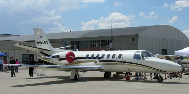 Cessna Citation V (N102WY) - Photo credit: George Goebel.  Public domain.