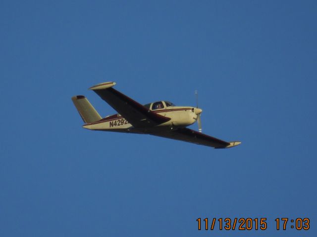 Beechcraft 35 Bonanza (N4292B)