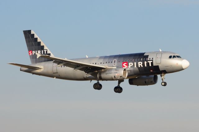 Airbus A319 (N528NK) - Spirit - N528NK - A319 - Arriving KDFW 12/27/2013