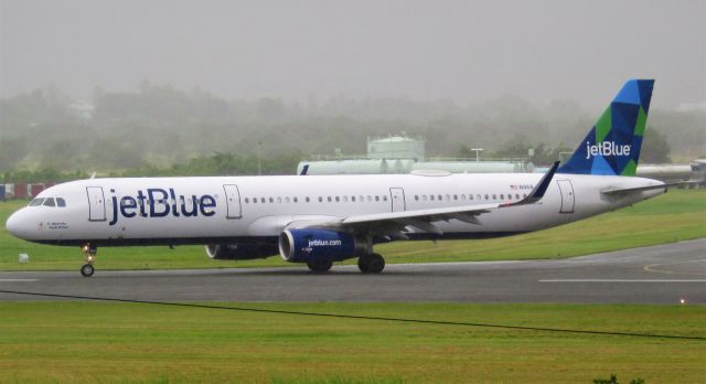 Airbus A320 (N968JT)