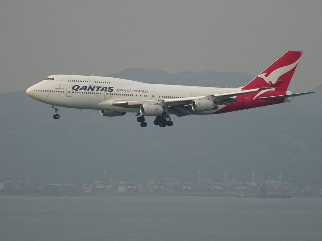 Boeing 747-400 (VH-OJS)