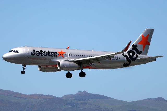 Airbus A320 (VH-XSJ) - 31 OCT 2016