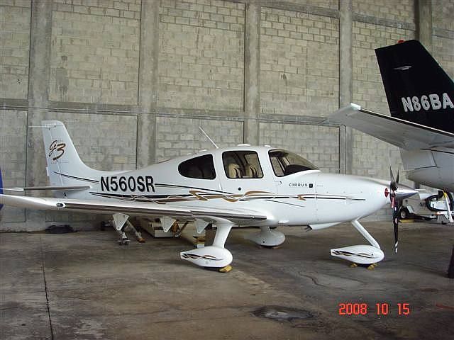 Cirrus SR-22 (N560SR)