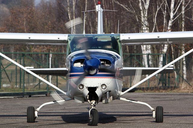 Cessna Skylane RG (N6153S)