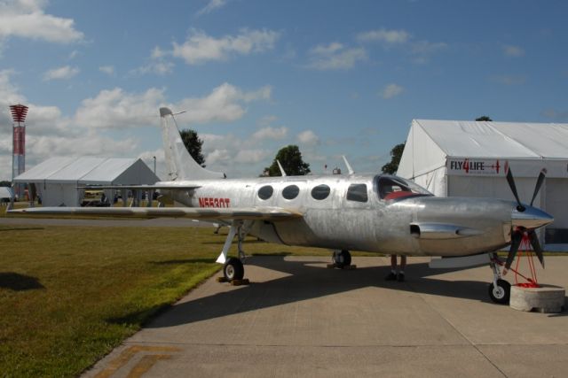 Experimental 200kts (N5530T) - Airplane Factory Speedstar 850 at Oshkosh 2009.  This aircraft started life as a twin-engine Piper Aerostar.