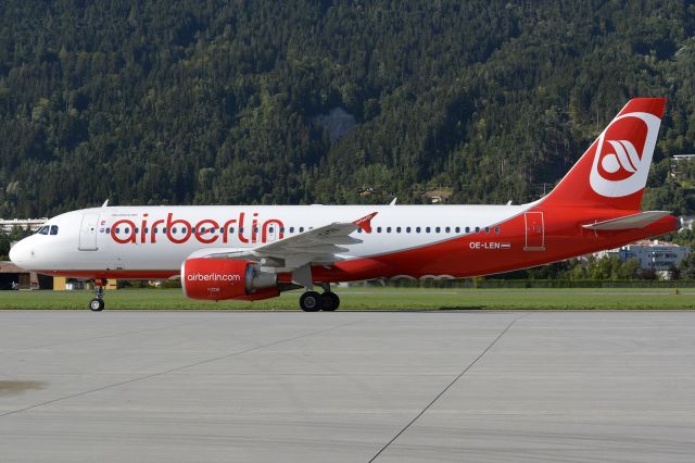 Airbus A320 (OE-LEN)