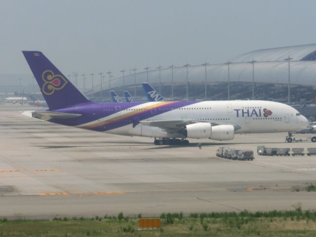 Airbus A380-800 (HS-TUD)
