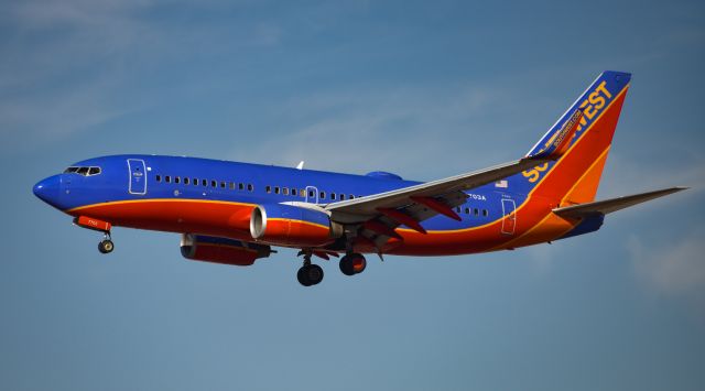 Boeing 737-700 (N7703A) - Southwest B737 arriving from KSAN