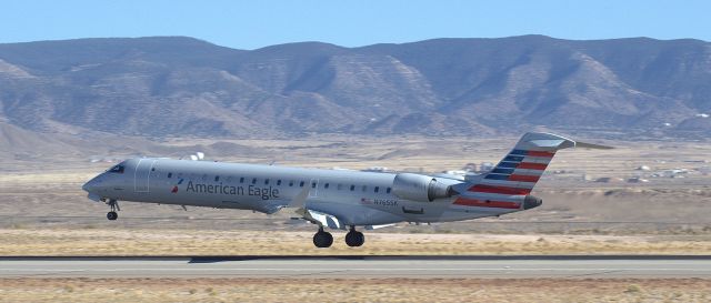 Canadair Regional Jet CRJ-700 (N765SK)