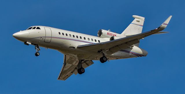 Dassault Falcon 900 (N321AK) - N321AK 2008 Dassault Falcon 900EXE s/n 222 -McCarran International Airport (KLAS)br /October 21, 2021br /Photo: TDelCoro br /(Harry Reid Intl - LAS) 