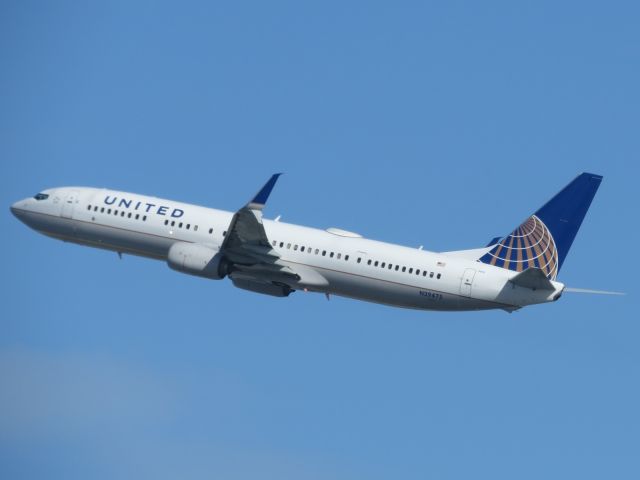 Boeing 737-900 (N39475)