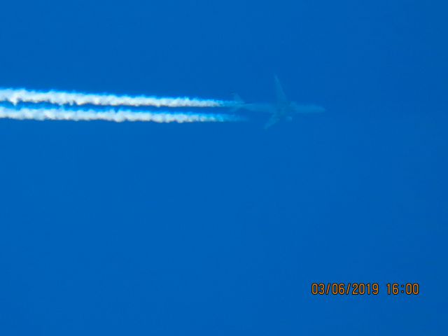 Embraer 175 (N231AN)