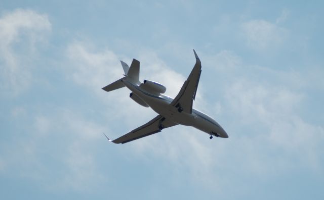 Dassault Falcon 2000 (N598WC)