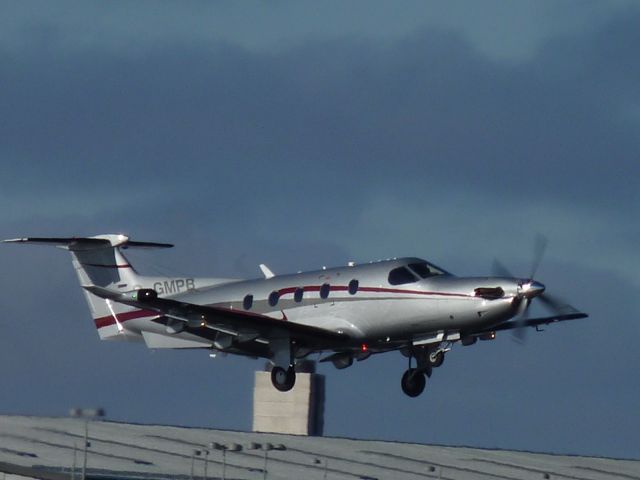 Pilatus PC-12 (C-GMPB)