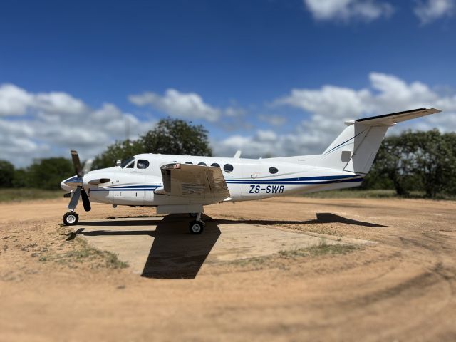 Beechcraft Super King Air 200 (ZS-SWR) - At Ingelala. 22 JAn 2022.