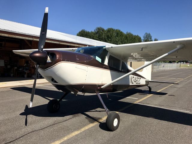 Cessna Skywagon 180 (N2482C)