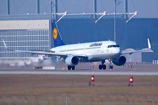 Airbus A320 (D-AIWA)