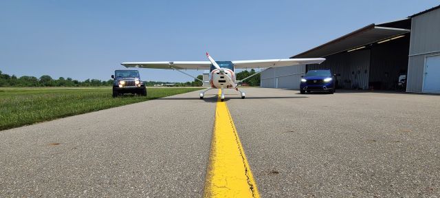 REMOS GX (N74GX) - N74GX viewed from front with my vehicles.