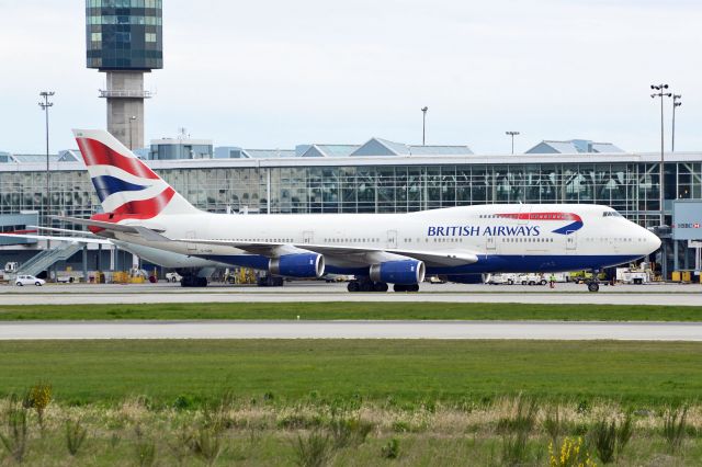 Boeing 747-400 (G-CIVN)